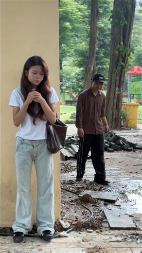 Surprise.. 😳 #respect #lifelessons #pickpocket #karma