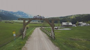 Lindsey+Barrett Intro.mp4