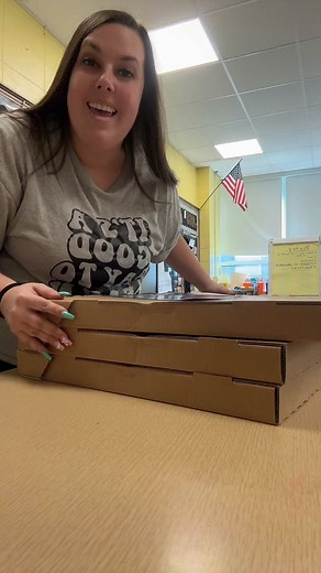 TeacherChronicles (@teacherchronicles22) - Fun Pizza Party on Party Day 3!