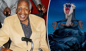 Robert Guillaume voices Rafiki in The Lion King