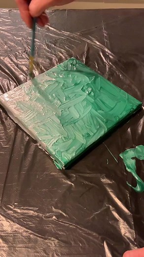 A little Christmas art #jacssart #christmasart #christmasartandcrafts #christmaspainting #canvaspainting #canvasartwork #greennsilver