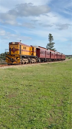 SteamRanger Heritage Railway Cockle Train at Basham Beach, S Australia with Alco 844 12/7/25