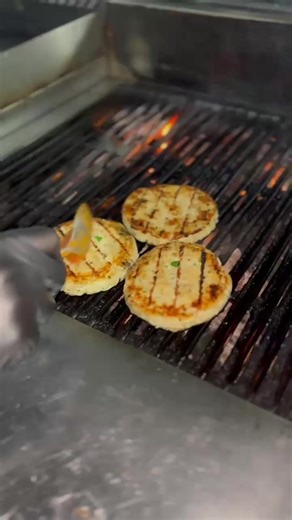 Delicious Grill Chicken Patty Burger at Cafe One Malakwal