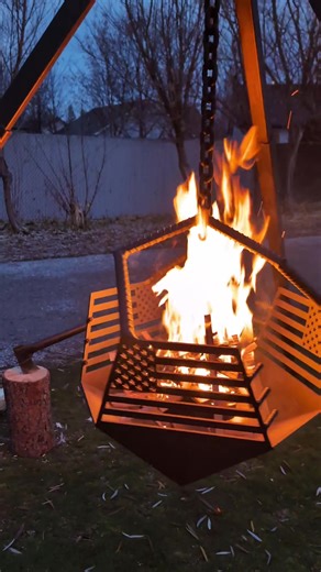 The beautiful American Flag Solid Fire Pit Here we have the Large Model #solidfirepits #american #americanflag #customfirepit #firepit