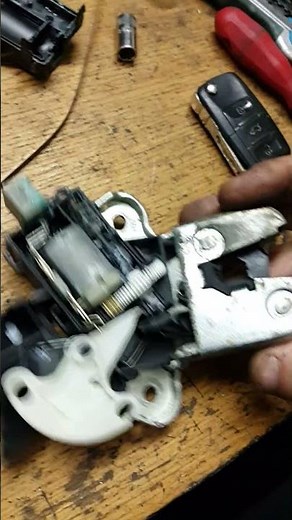 Audi trunk lock not working? Trunk not locking ?