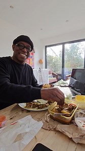 family, we eating good @arsenal 🙏🏾😎🤤 | Ian Wright