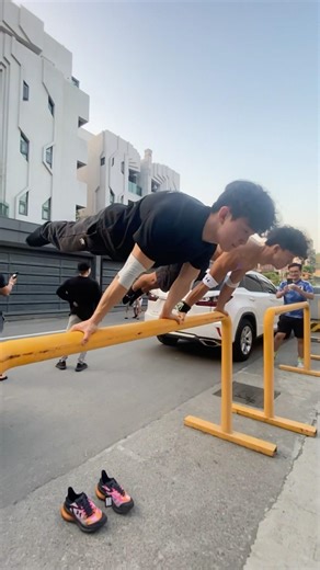 They actually performed movements on such thick iron bars.🥵 #calisthenics #streetworkout #fyp