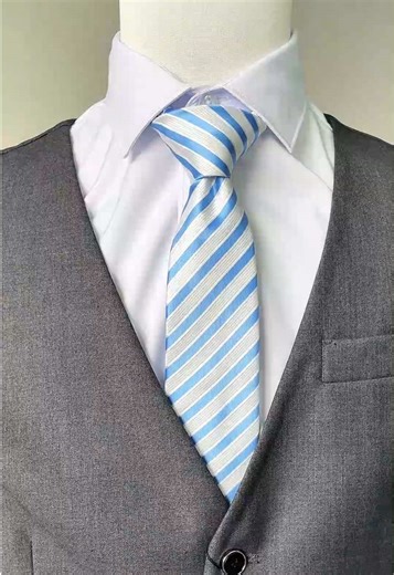 Master the Windsor Knot: Office Style Made Easy