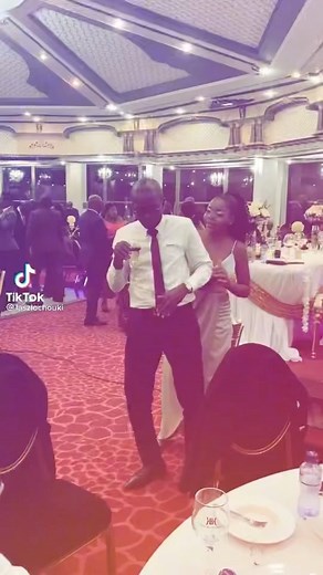 3.4M views · 28K reactions | Happy Friday #goodvibes #mood #congodance #congo #congolais #congolese #congolesebeauty #africa #africanmusic #africandance #friday #congolais #africandance #mwanamboka #mwanacongo | Banakinbrazza | Facebook