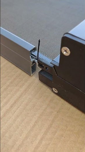 Return roll-up invisible screen door, removable screen box structure, ultra-low track,
