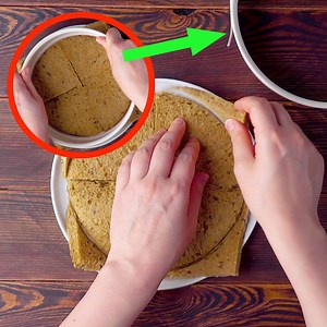 Essa mulher prepara um sanduíche em uma forma desmontável. Fica genial! Guarde no Pinterest: https://bit.ly/2P1Et7X Veja mais aqui: https://youtu.be/2ALLAQj5PeU | O Sagaz