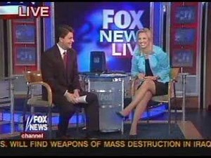 Laurie Dhue looking nice!