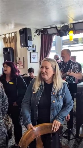 We absolutely LOVE this footage from John’s recent flashmob 🤩 Listen to the sound of those voices singing together and look at those JOYFUL faces! 💖 Smashed it! #localvocals #localchoir #localcommunity #thejoyofsingingtogether | Local Vocals