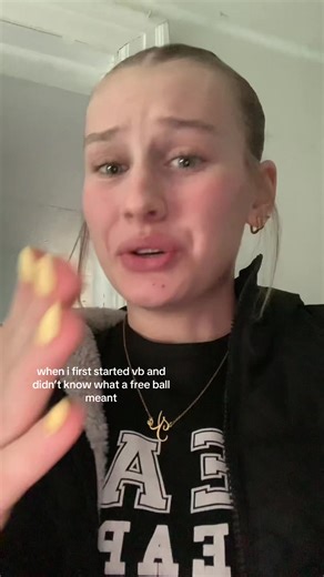 ignore the egg head ok? ok. #fyp #freeball #volleyball #xyzbca #viral | volleyball