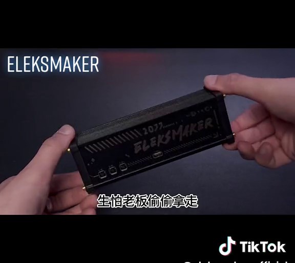 #eleksmaker #wfd #拟荧光管 男孩子的快乐小玩具#桌面改造 #电竞房 #eleksmaker #氛围感 #桌面摆件 #desksetup #桌搭 #桌搭分享 #好物分享 #礼物 #创意 #fyp #fypシ #fypage #趋势 #trending #clock #拟辉光 #tiktokmademebuyit