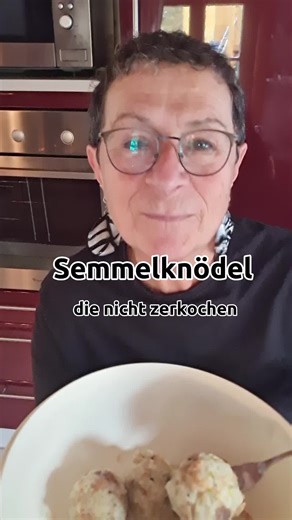 Perfekte Semmelknödel - Einfrieren, Kochen und Genießen