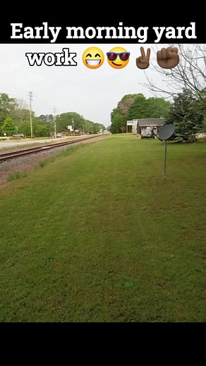 Early morning yard work 😁😎✌🏿✊🏿 | Christopher Peterson
