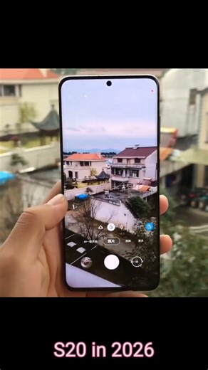 Using Samsung galaxy s20 in 2026 #ytshorts #samsung #smartphone