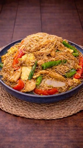 Perfect Restaurant-Style Chicken Mei Fun | Easy Stir-Fry Recipe