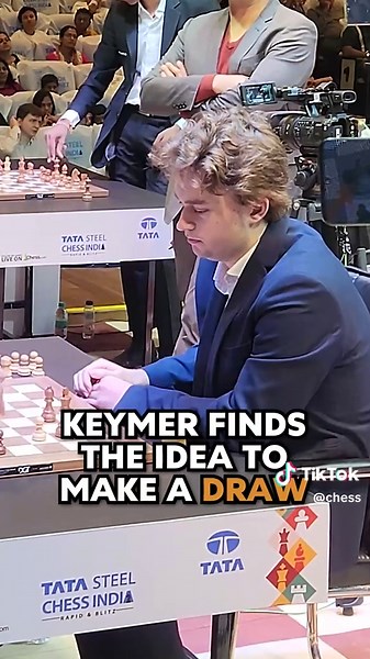 Chess Grandmaster CAN’T WAIT to REVEAL THE WINNING MOVE to His Opponent #chess #chesstok #chesscom #grandmaster