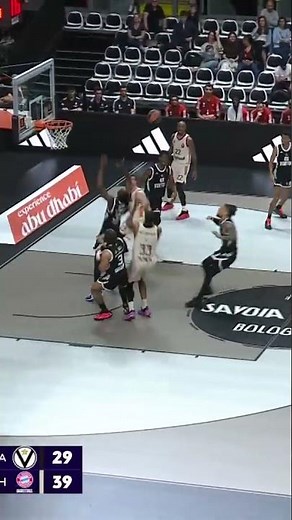 David Mccormack with one of the day's best dunks