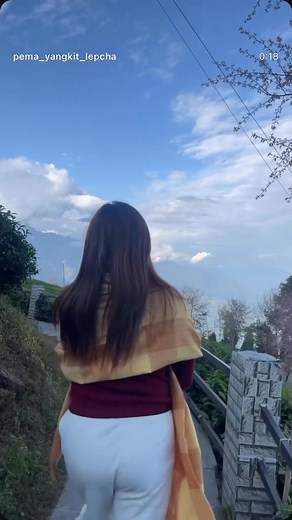 Cheya barima ho 📸🎞️🥰 #fbreels2025ツ #reelsvideoシ #reelsvideoシforyou #fbyシvideo #reelkarofeelkaro #teagarden | Pema Yangkit Lepcha