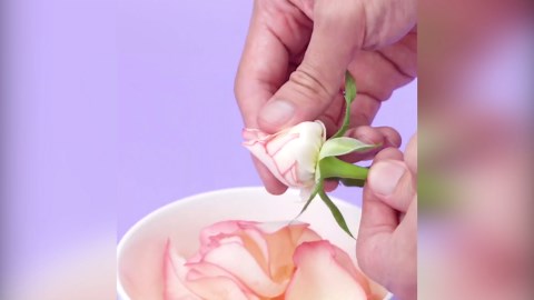How to make beautiful rose buttercream cupcakes