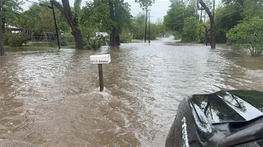 44K views · 556 reactions | Live FLASH FLOOD in Fairfield, Texas | Reed Timmer Extreme Meteorologist | Facebook