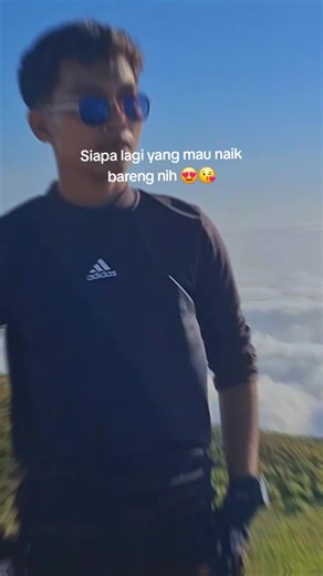 siap menemani pendakianmu 🤣😭 #storypendaki #galeripendaki #bahanswmu #mojokerto24jam #gunungdimojokerto