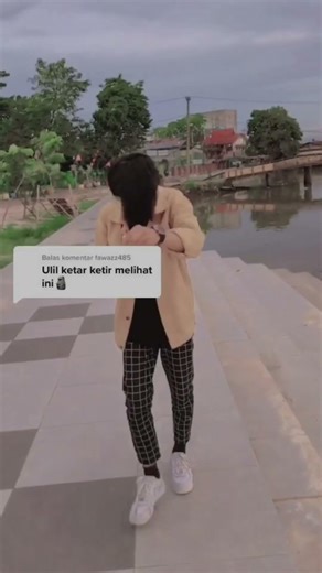 Semoga 100RB Subscribe||Caper Kibasrambut Depan Kerumunan Cewecewe #Subrek #Beranda