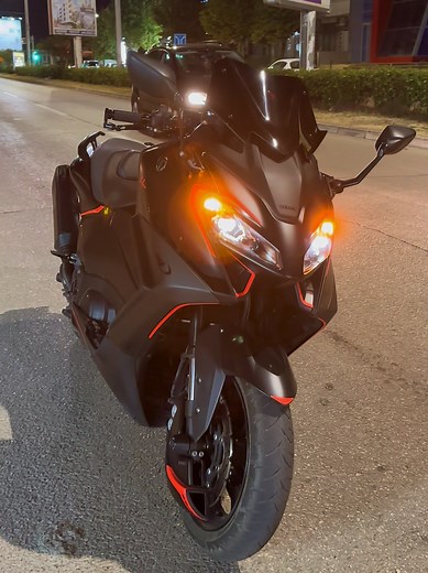 Tmax Tech Max 560cc full modification with original Yamaha accessories