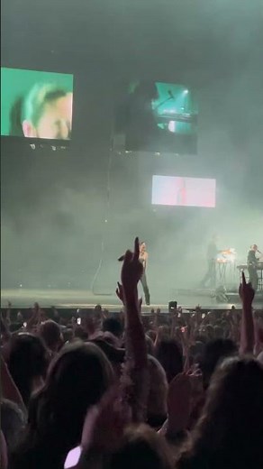 Lorde - Green Light - live in Toronto June 7, 2026