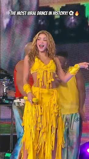 SHE DID THAT! 😱 The moment Shakira changed the World Cup forever #Shakira #Shorts #WakaWaka