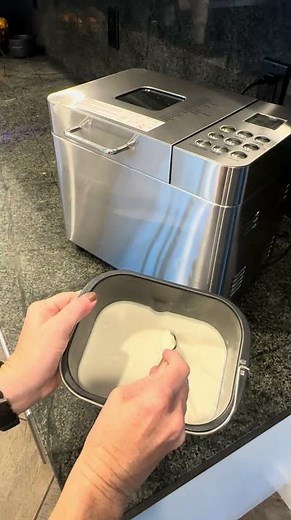 How to use your bread maker to make yogurt #breadmaker #yogurtrecipe