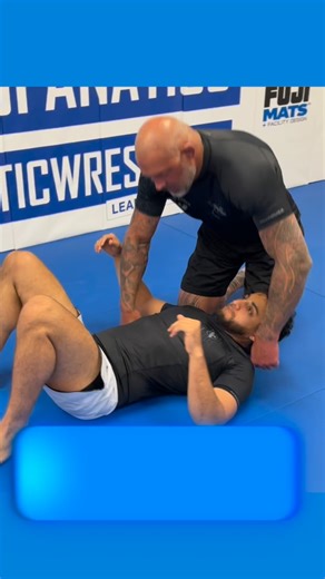 Discover the powerful Dragon Sleeper submission from the North-South position with Neil Melanson! #BJJ #DragonSleeper #Submission #NorthSouth #NeilMelanson MMA BJJTechniques Grappling MartialArts JiuJitsu FightTraining | Bernardo Faria