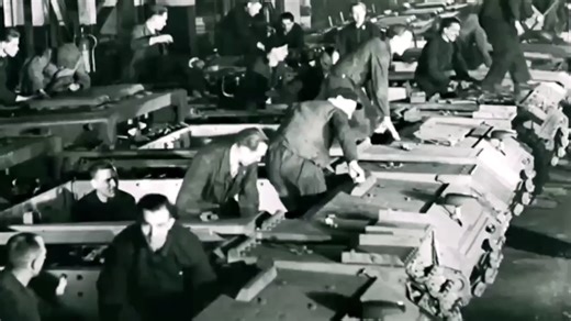 Why More Panthers, Fewer Tigers? Could Germany’s Tank Strategy Have Turned the Tide?