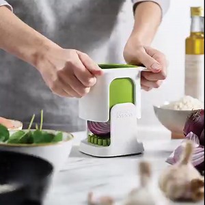2K views · 28 reactions | Take the tears away from onion prep with our compact vegetable chopper. It's great for fast and safe chopping 暈⁠ ⁠ More reasons to love it: ⁠ ✔️Collects chopped pieces as it cuts⁠ ✔️Fast & simple to use⁠ ✔️Dismantles for easy cleaning⁠ https://bit.ly/JJ-Chop-Cup | Joseph Joseph | Facebook