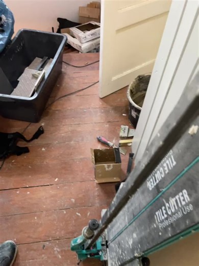 Tile Installation Process in Renovation Projects