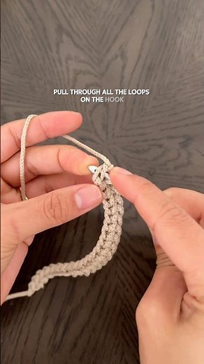 How to crochet a foundation single crochet stitch - crochet stitch tutorial