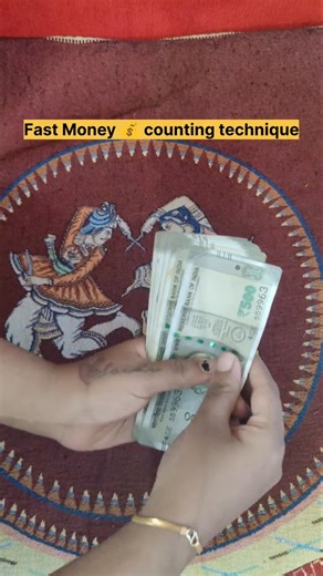"Fastest Money 💰 counting technique" #moneycounting #money #tips #relatable #viral #diy #easymoney