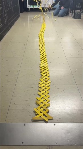 Satisfying Rattle of Popsicle Sticks Chain Reaction #physics #popsicle stick #energy #steam