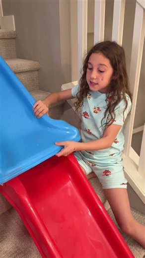 It Did Not Look Safe and She Made a Better Choice | Kids Safety Story