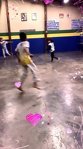 6 comments | CAPOEIRINHA 露露‍♂️露‍♀️❤️ Local: @centrodeartesbrasileiras Segundas e quartas, 18:20H!! ICS @mestreesquilo Brasil  Vem brincar molecada! 朗 | Glau Santana | Facebook