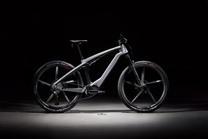This Week in Tech: Porsche Builds an E-Bike, Blackheart’s New Titanium Frame, and New Trek Project One Colorways