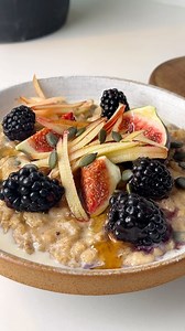8 plants and super creamy, your new go-to porridge recipe 🌱 We have the ultimate gut-loving breakfast recipe for you. With 8 different plants, this cosy porridge is packed with fibre, flavour and texture. We love it topped with crunchy seeds, fresh figs, apple, blackberries and a drizzle of maple syrup, but feel free to switch the toppings up with whatever you have on hand—fresh berries or sliced banana and a dollop of creamy coconut yoghurt are all delicious additions! For the porridge (makes 