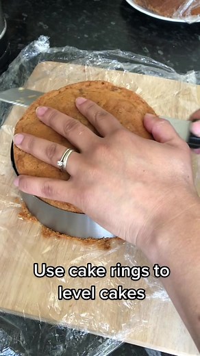 Leveling Cakes with Cake Rings | Baking Tips