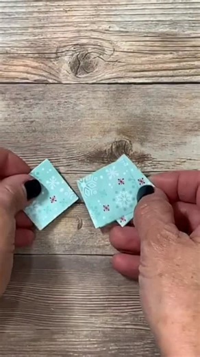 Lisa's Stamp Studio on Instagram: "Easy Christmas Pinwheel Card 🎄✨ Use your patterned paper scraps to make this quick and festive Christmas pinwheel card! 🎄 It comes together in minutes and is perfect for holiday crafting, gift giving, or cardmaking with friends. Watch the easy steps in this reel and visit my website for more ideas, tutorials, and supplies! © Stampin’ Up! 1990–2025 #cardmaking #handmadecards #christmascards #papercraft #diycards #cardmakingideas #holidaycards #scrappaperprojec