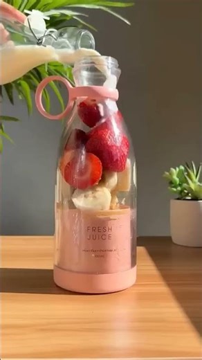 Travel Portable Juicer | Fresh Smoothies & Juices Anywhere 🍓🥭#buysquare #shorts #youtubeshorts