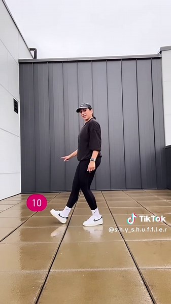 A.K.A- Pooja (@s.h.y_s.h.u.f.f.l.e.r) - Easy Shuffle Dance Tutorial for Beginners