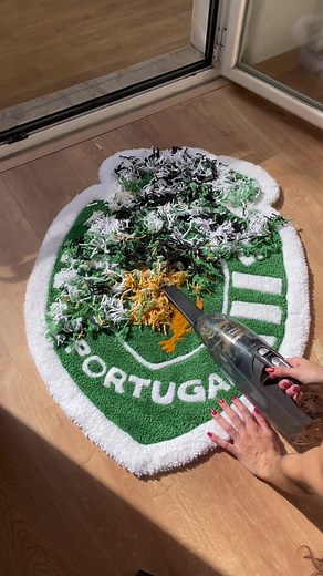 Unique Custom Tufted Rugs | Sporting Lisbon Theme